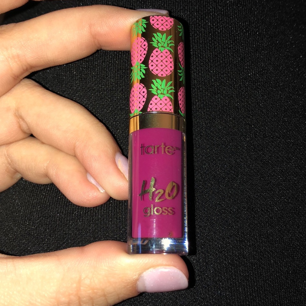NWOT Tarte H2O gloss